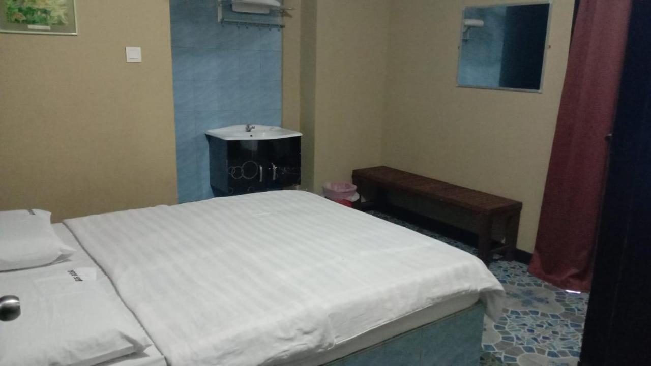 Tabin Lodge Budget Stay Lahad Datu Luaran gambar